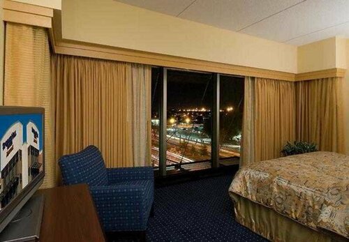 Гостиница SpringHill Suites Marriott Norfolk Old Dominion University в Норфолке