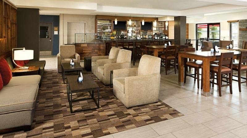 Фото Four Points by Sheraton Downtown Seattle Center