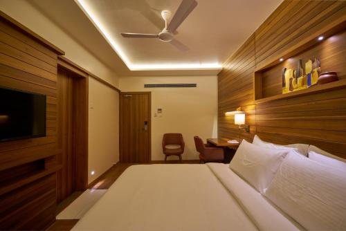 Фото Hotel Atharv