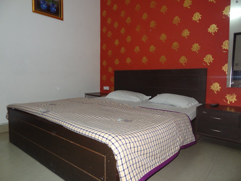 Фото Hotel Aashiyana