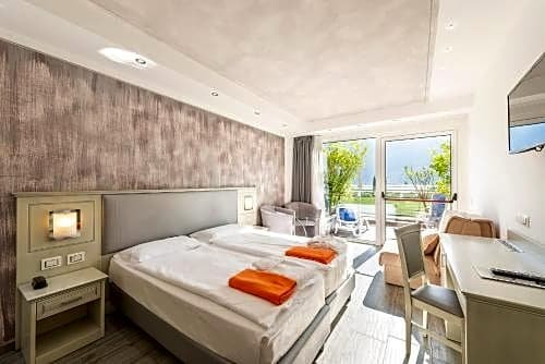 Фото Hotel Garda Bellevue