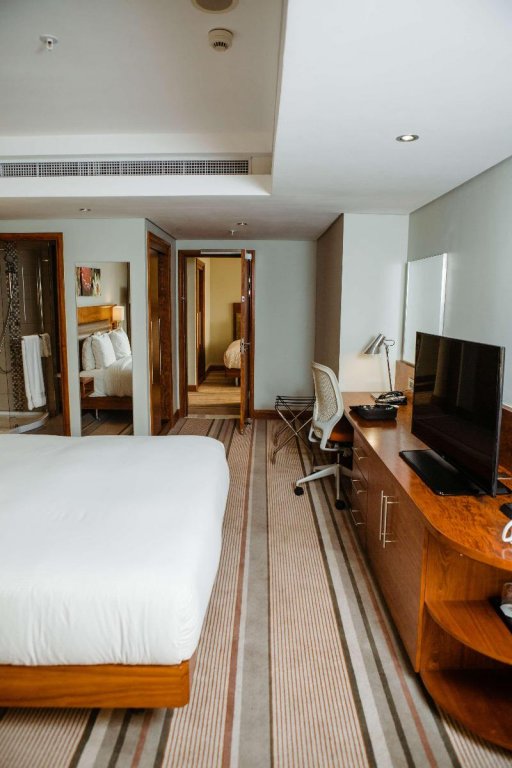 Фото Hilton Garden Inn