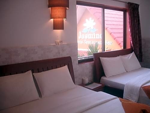 Фото Jasmine Family Hostel