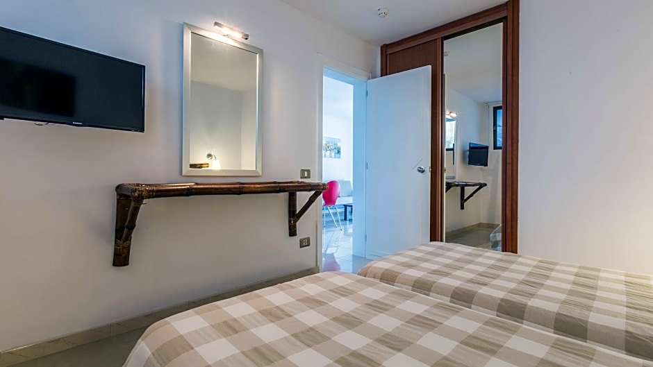 Фото Apartamentos Portonovo