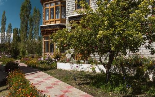 Фото Reenam Hotel