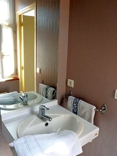 Фото Le Voltaire