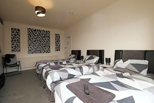 Фото Pickering Park Hotel