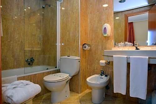 Фото Hotel Torrejoven