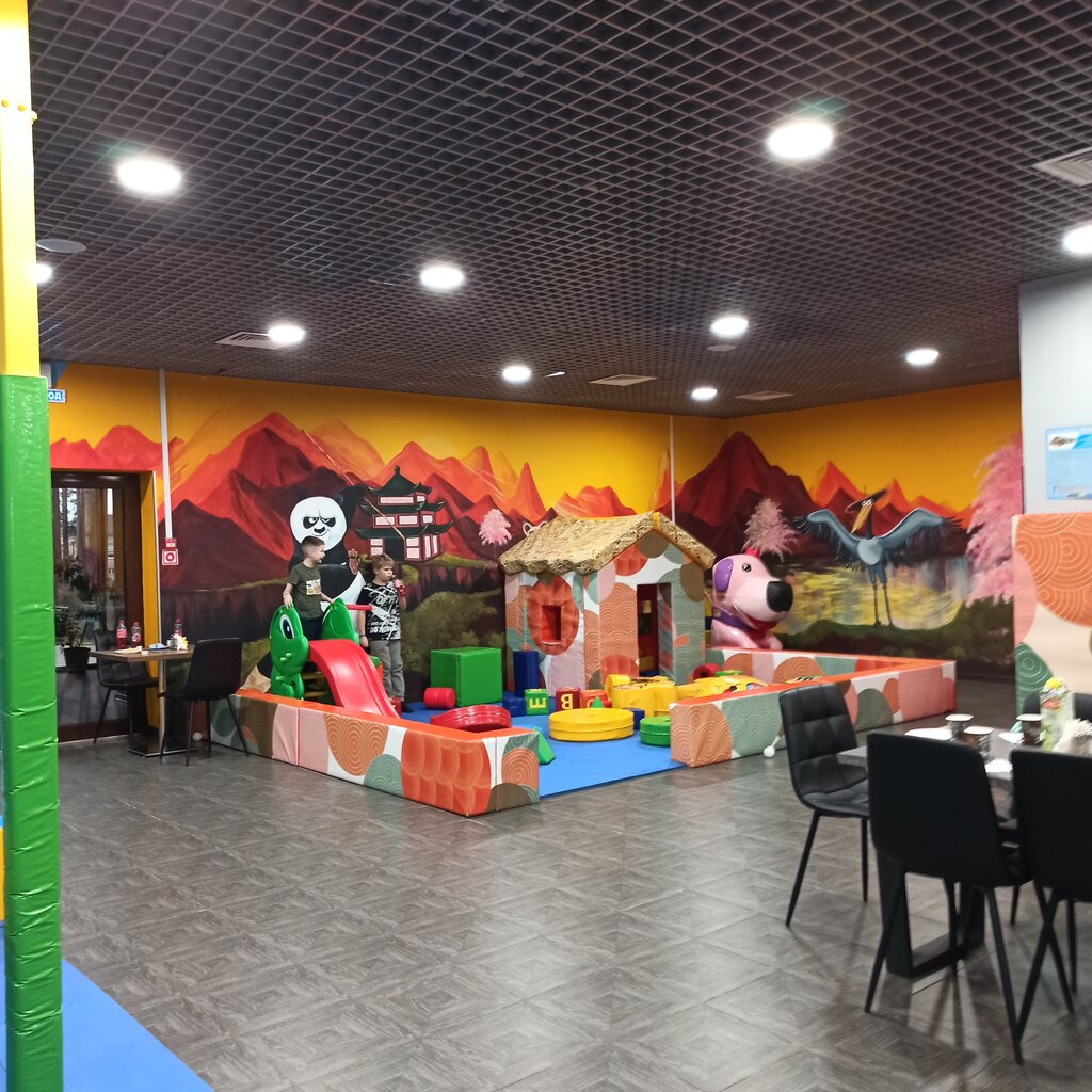 Playground Family Club, Luga, photo