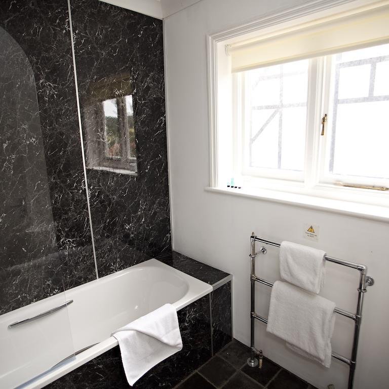 Фото The Links Country Park Hotel