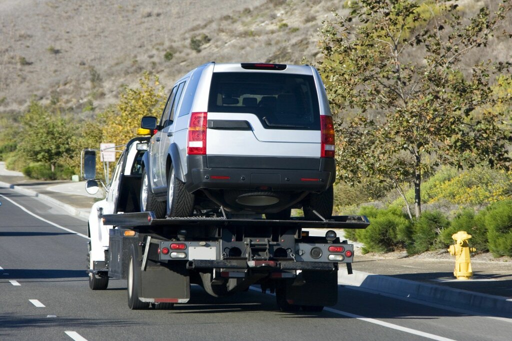 What Services Are Offered By A Reliable Towing Provider?