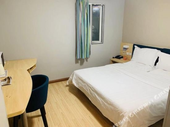 Фото 7 Days Inn Bayi Square Second Branch