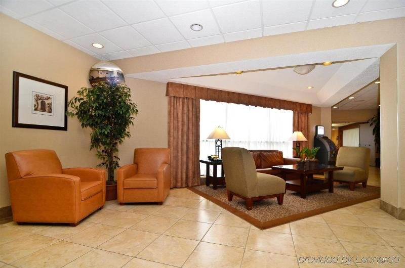 Фото Hampton Inn St Catharines Niagara