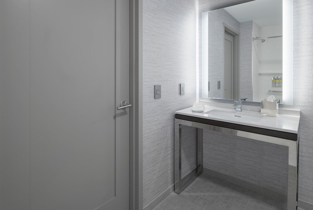 Фото Staybridge Suites Boston Logan Airport - Revere, an Ihg Hotel