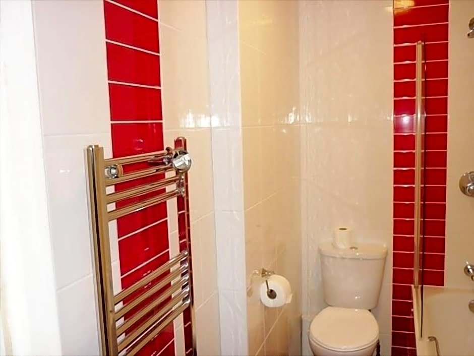 Фото Acton Town Hotel