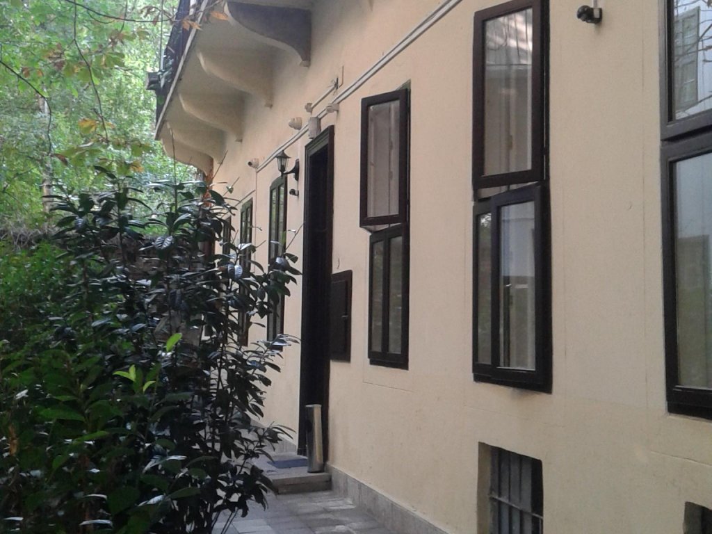 Фото Amber Gardenview Studios