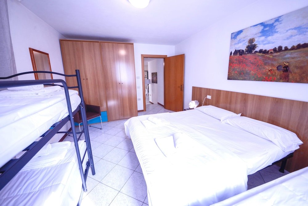 Фото Best Location