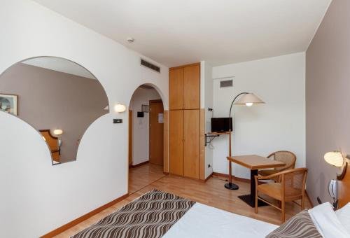 Фото Hotel Tevere