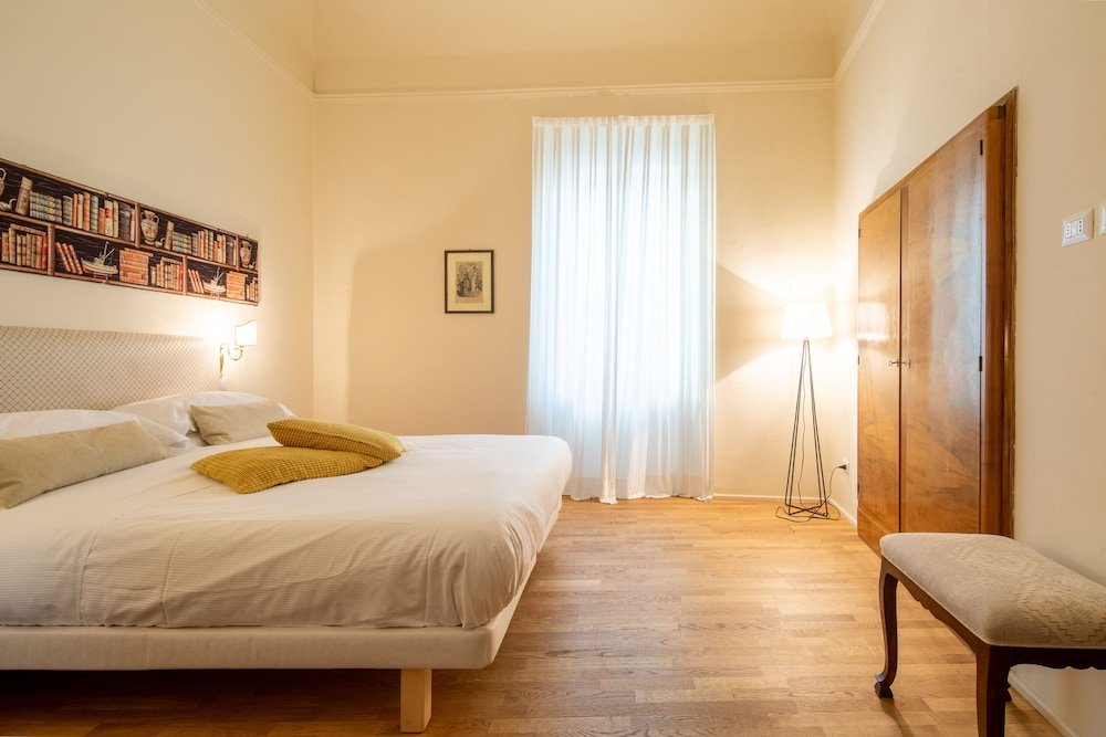 Фото Uffizi Romantic Flat by Mmega