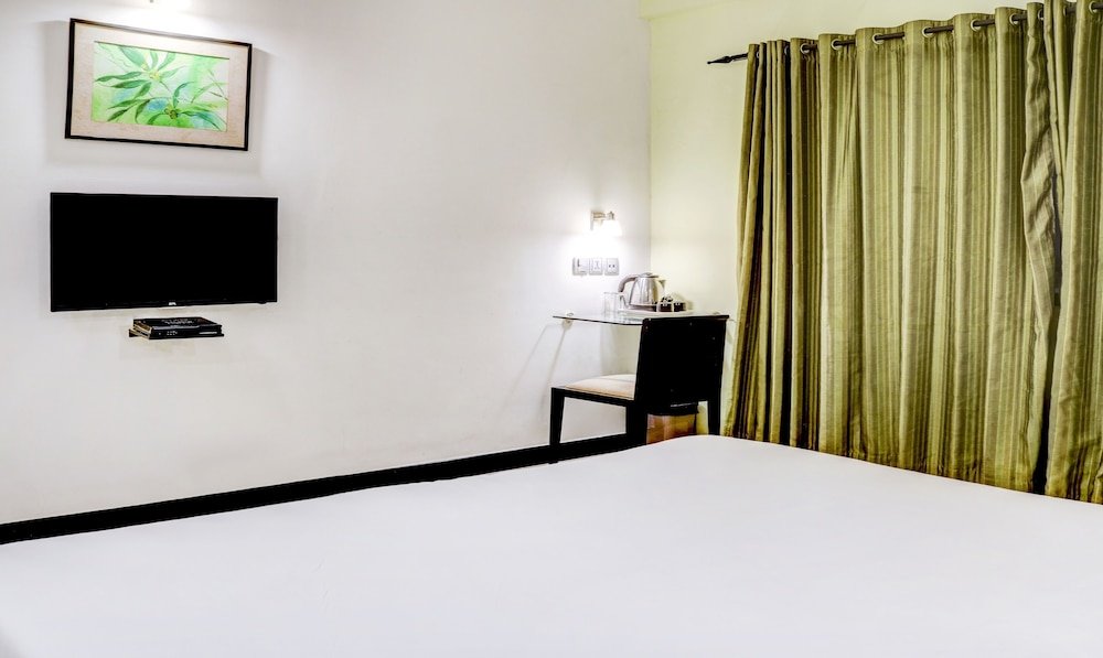 Фото Lazdana Hotel Bangalore