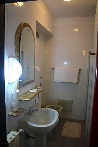 Фото Hotel Elimo