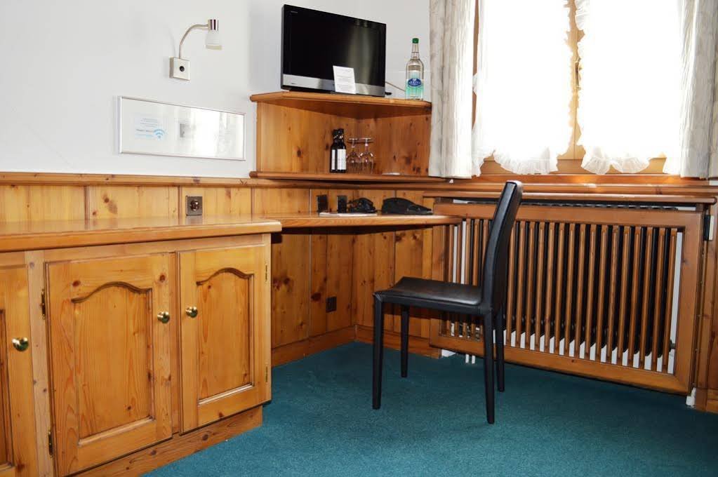 Фото Hotel zum Kreuz