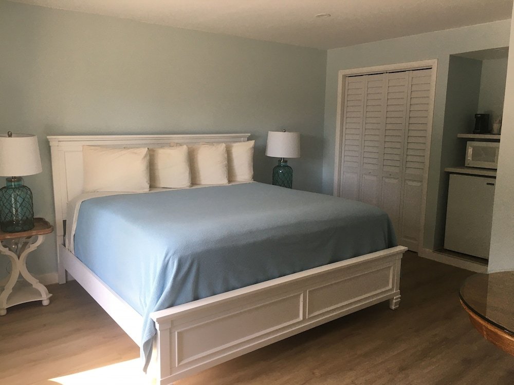 Фото Rock Reef Resort