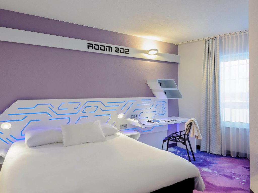 Фото B&b Hotel Bremen-Altstadt