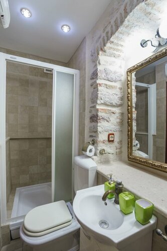 Гостиница Apartments Wine House Old Town в Которе