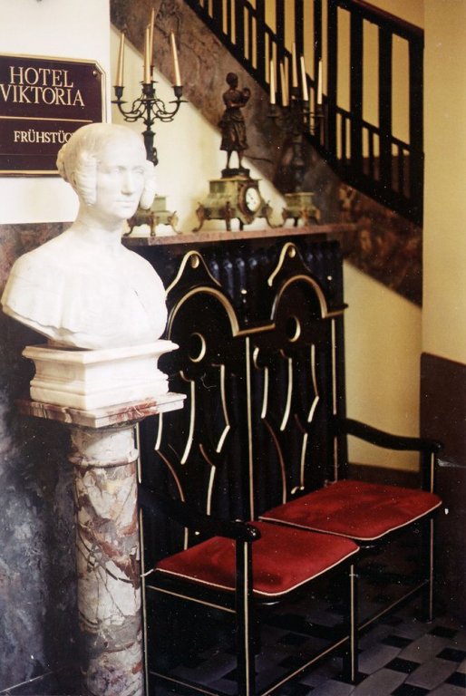 Фото Hotel Viktoria