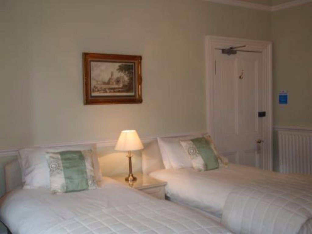 Фото Highfield Guest House