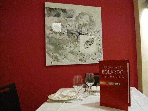 Гостиница Hotel Naval Sestao в Стране Басков