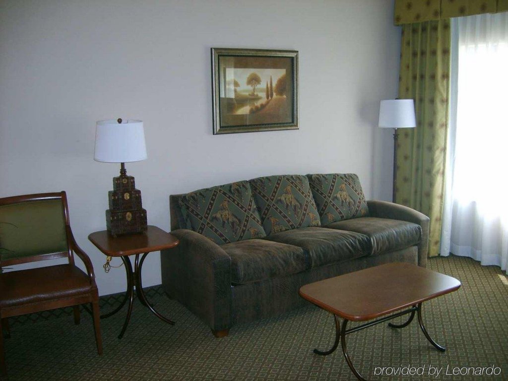 Фото Hampton Inn & Suites-Dallas Allen