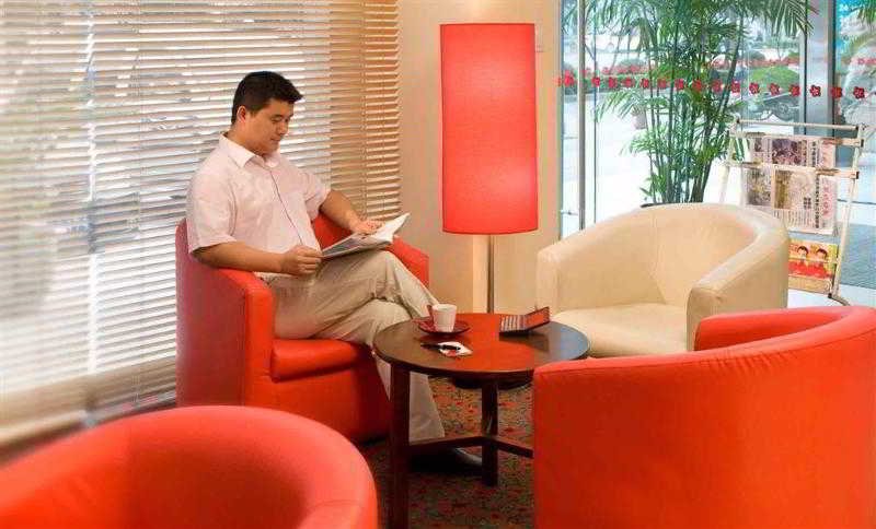 Фото Atour Hotel (Changshu Wanda Plaza Changjiang Road)