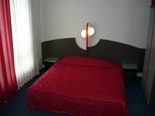 Фото Hotel Plaza Opera