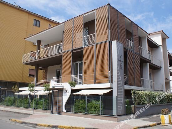 Фото Hotel Leopardi