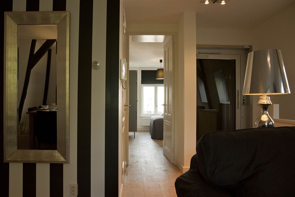 Фото Sarphati Apartments Suites