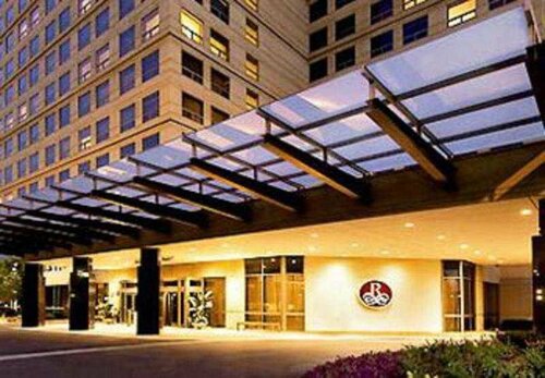 Гостиница Renaissance Chicago O'Hare Suites Hotel в Чикаго