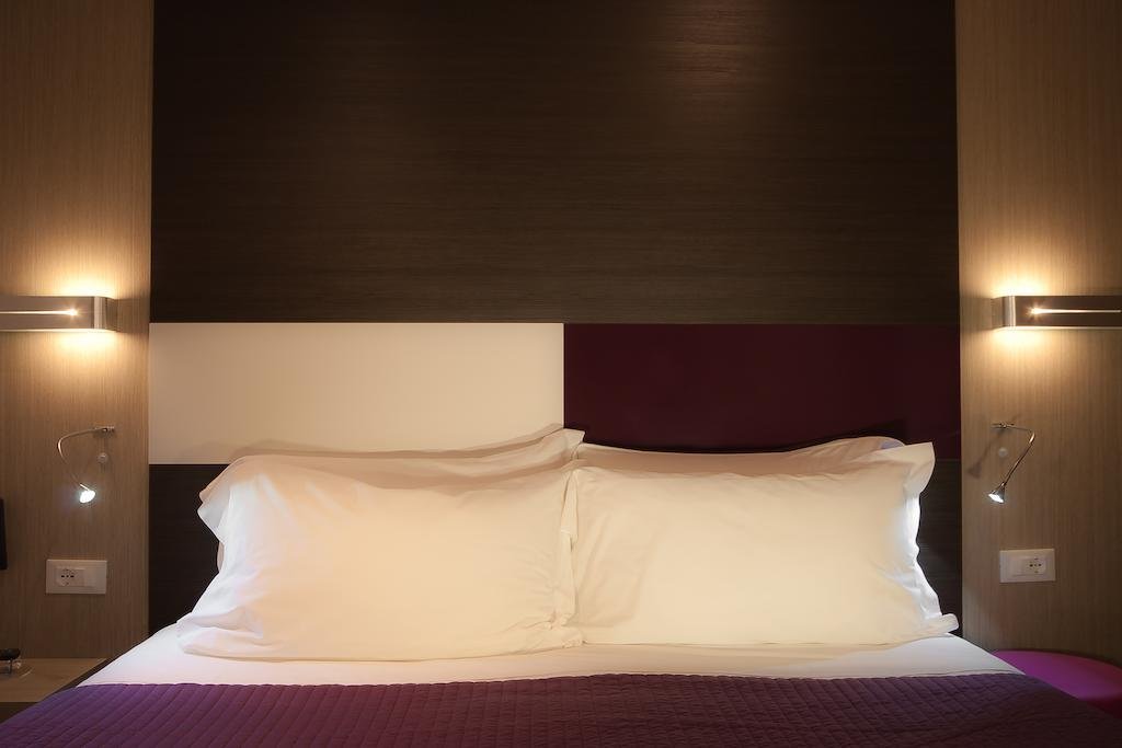 Фото Genius Hotel Downtown