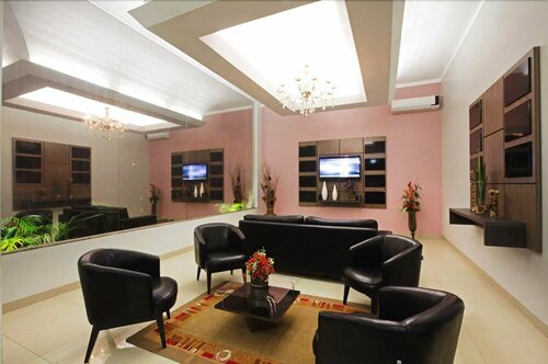 Гостиница Augustus Hotel в Алтамире