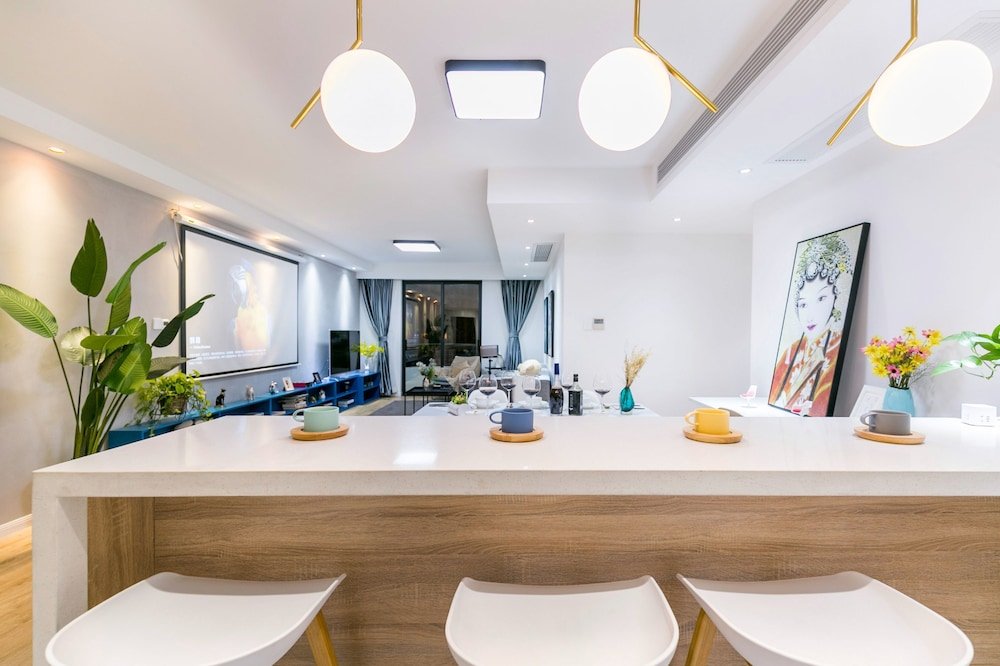 Фото Henry's Apartment- Xujiahui Road