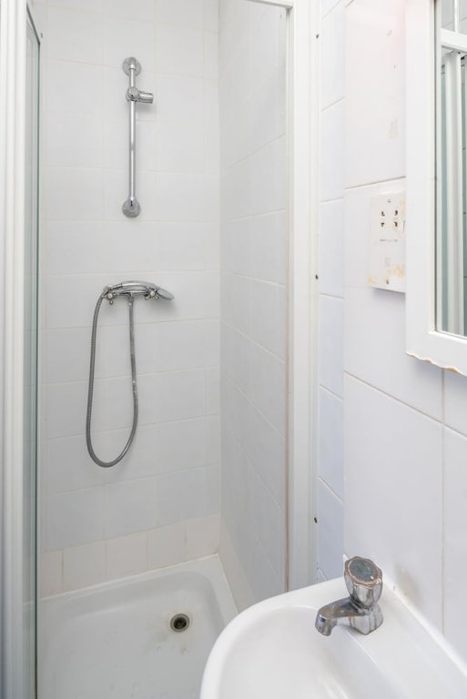 Фото Oyo Kings Hotel