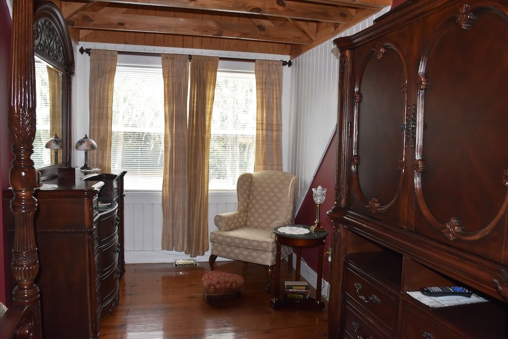 Фото Plantation Oaks Inn