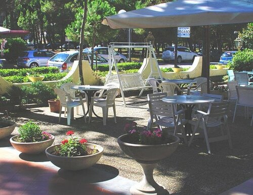 Внешний вид отеля Hotel Costa Verde в Червии, фото 2