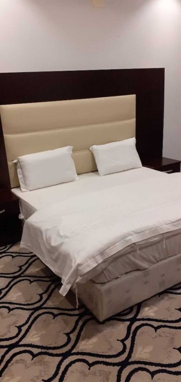 Фото Oyo 537 Dahtham Furnished Units