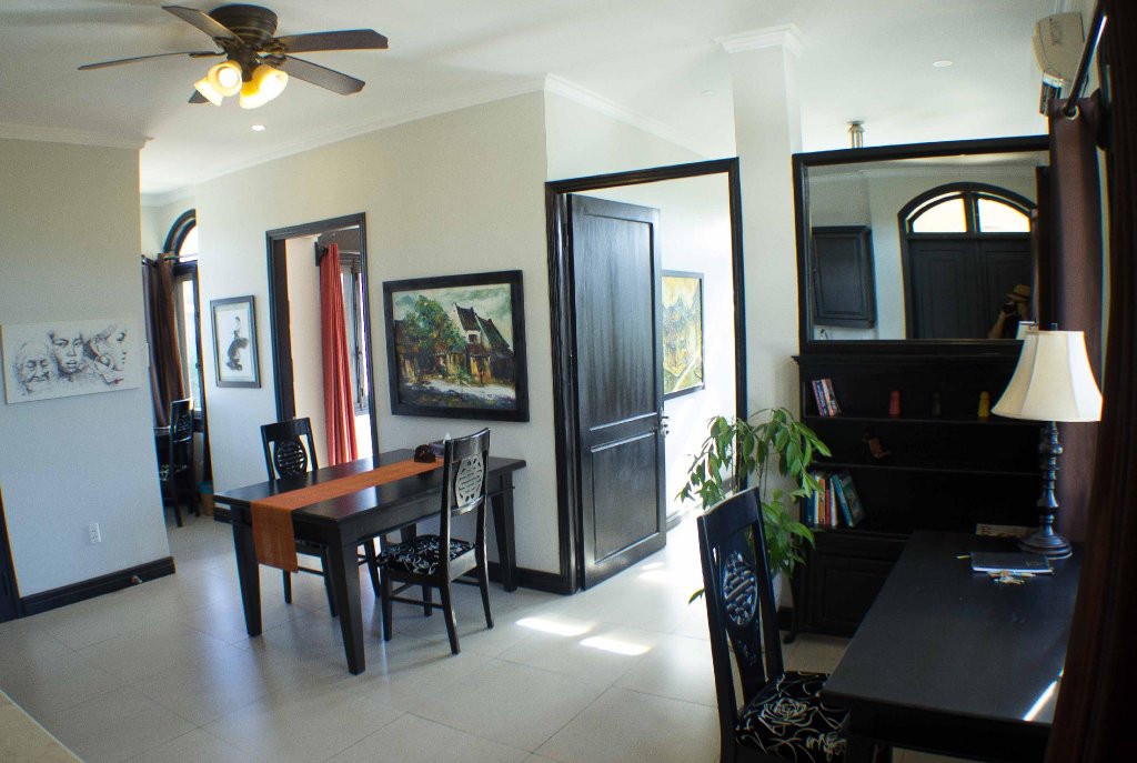 Фото Hamilton Oceanview Villa