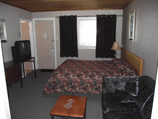 Фото Parkway Motel & European Lodges