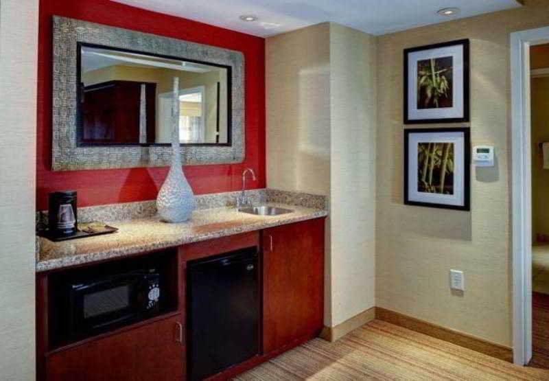 Фото Courtyard by Marriott Atlanta Airport West