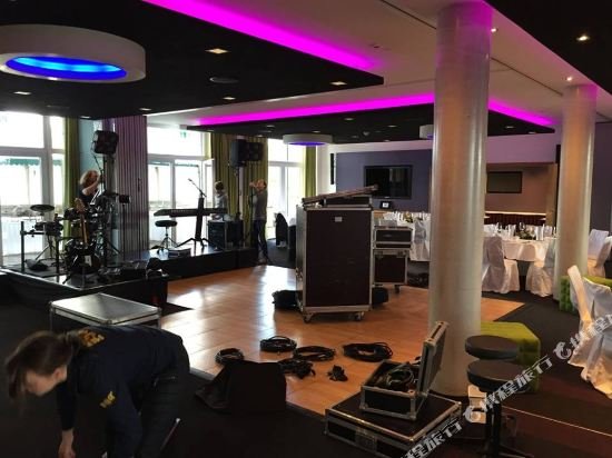 Фото Riverside Hotel