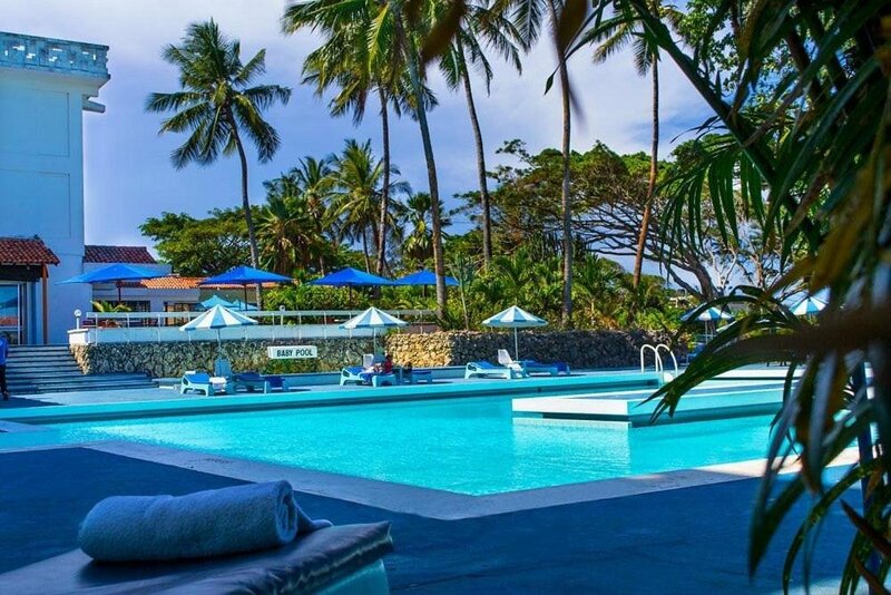 Гостиница Mombasa Beach Hotel в Момбасе